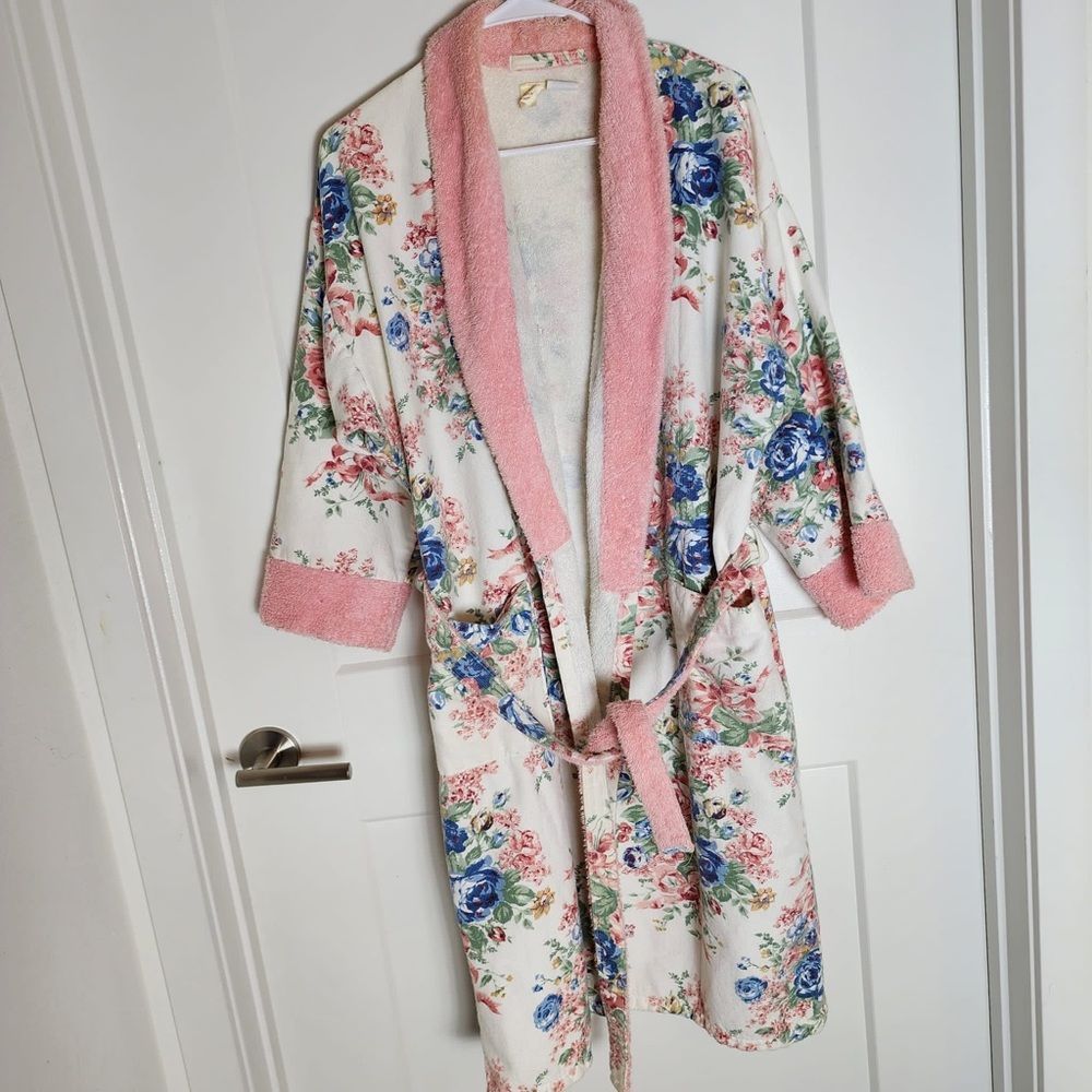 Victoria’s Secret vintage terry cloth floral print robe